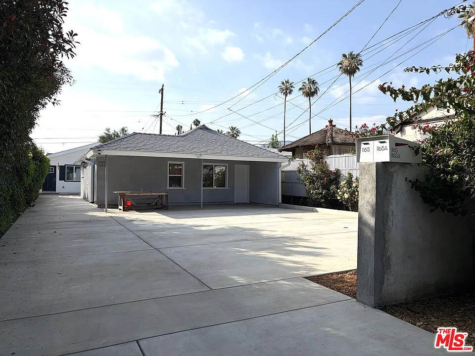 Building Photo - 1165 Western Ave