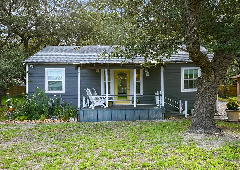 1st image of 28 Driftwood St