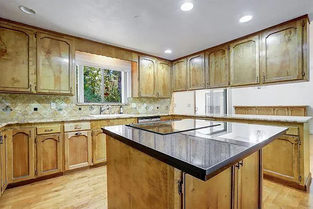 13082 Roadrunner Dr — Photo 11