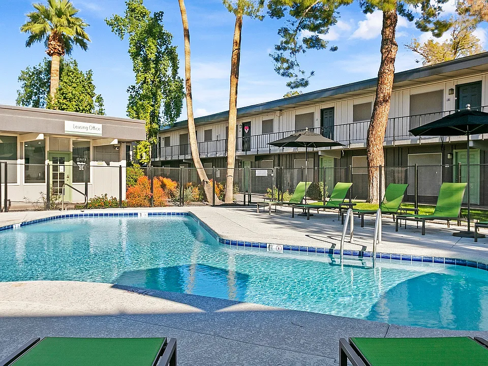 Resort Style Pool