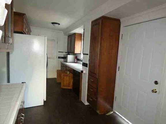 5th image of 1721 W Main Extended