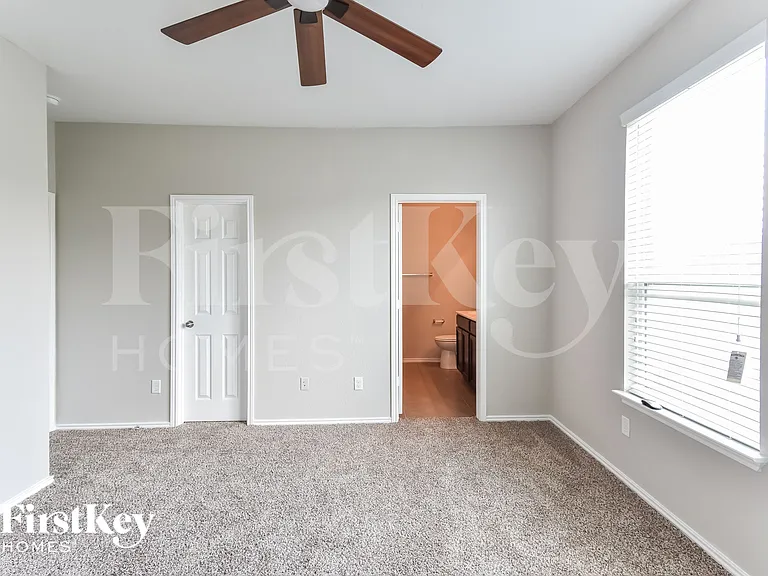 6503 Davenport Bay — Photo 5