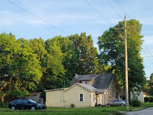 310 W Peoria St, Paola, KS 66071