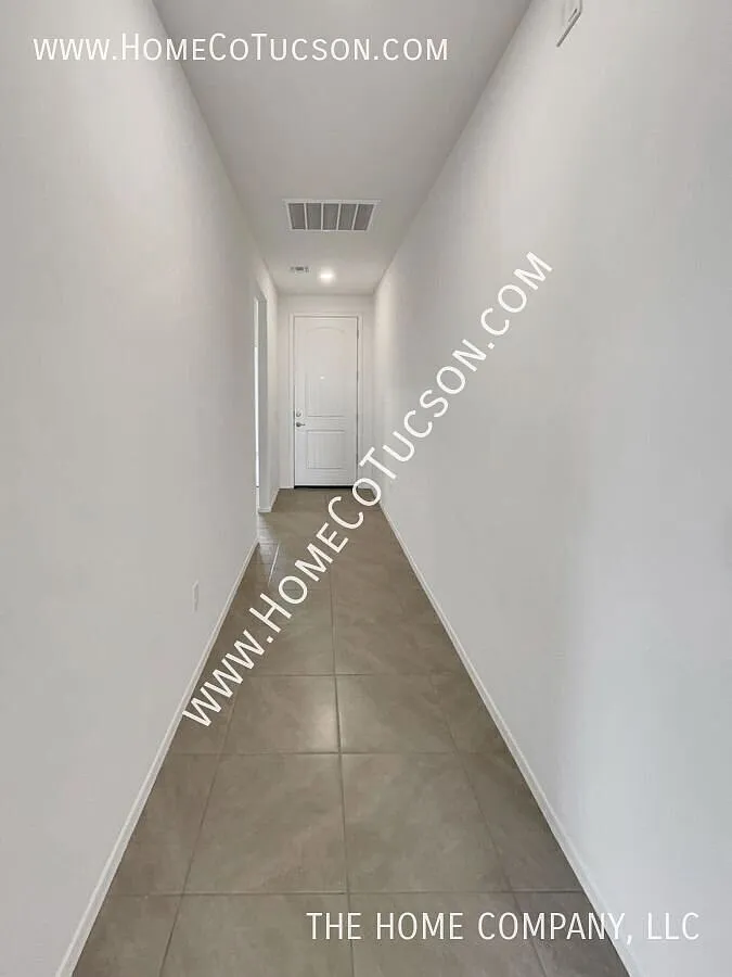 5618 W Monterey Drive: Three Bedroom Home on Tucson's Northwest Side — Photo 3