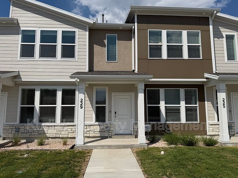 1st image of 229 W 925 N