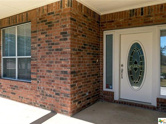 3rd image of 223 Scarlet Ln