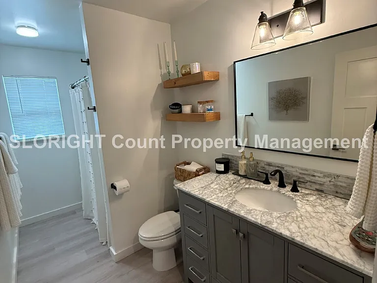 1156 Market Ave — Photo 6