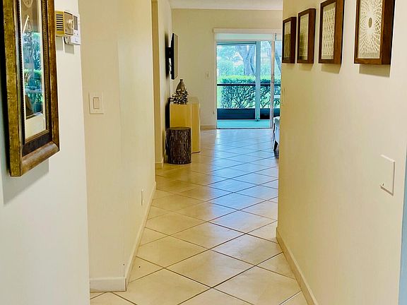 4th image of 7286 Huntington Ln APT 105