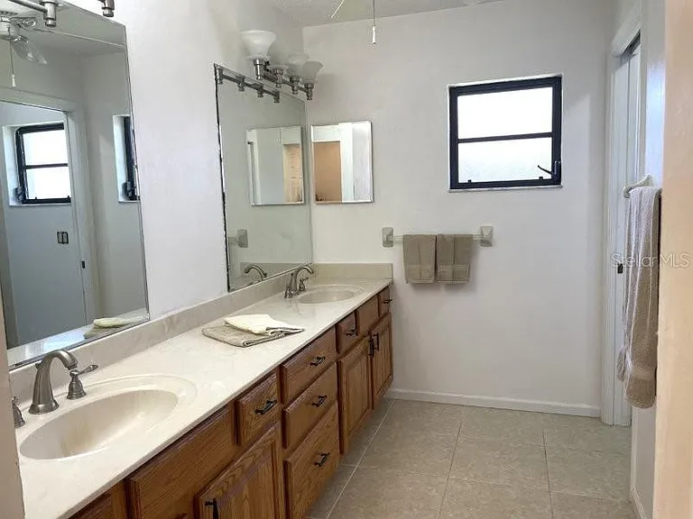 1472 Neapolitan Rd — Photo 20