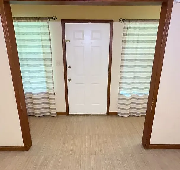 103 Valley Creek Dr — Photo 5