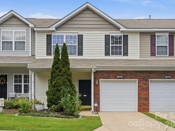 13838 Singleleaf Ln, Charlotte, NC 28278