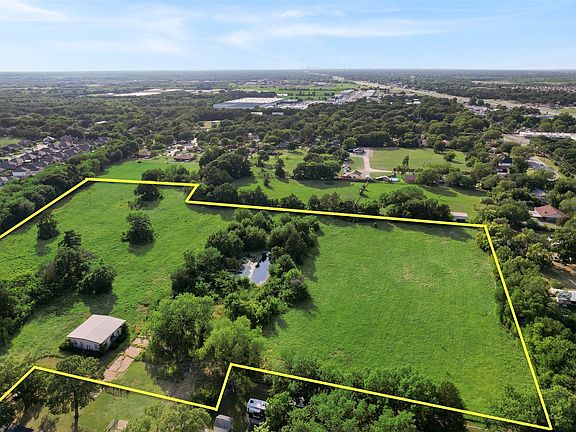2nd image of 112 W Farmers Rd #1B