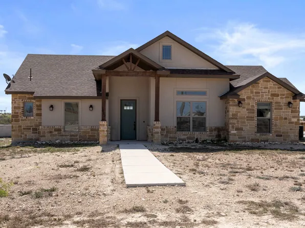 1033 Diego Loop, Del Rio, TX 78840