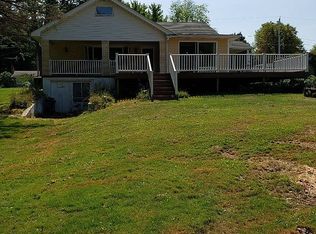 7035 North Dr, Jamestown, PA 16134