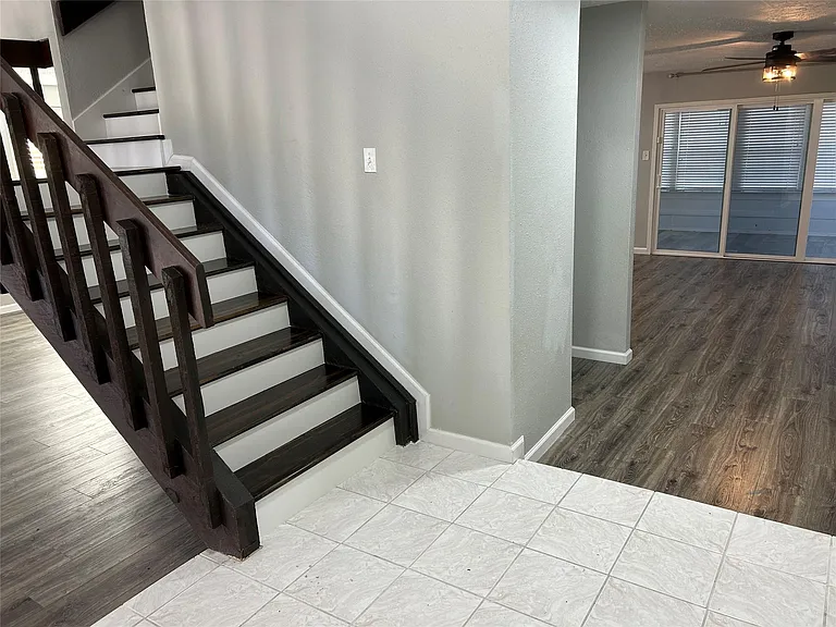 8523 Riverside Walk Ln — Photo 7