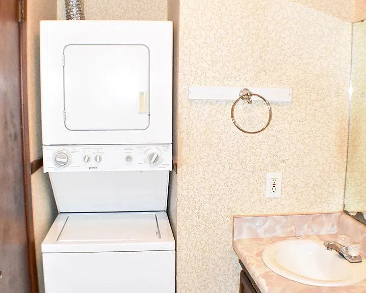 214 Rials — Photo 8