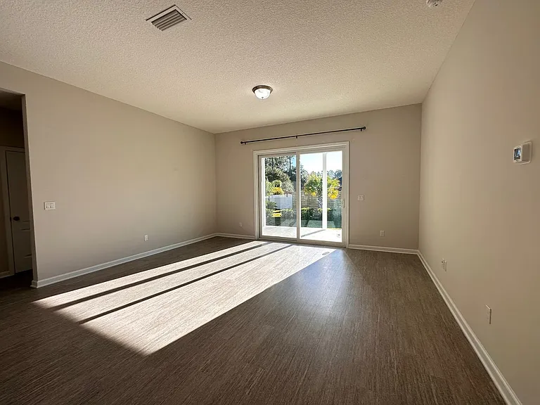 92041 Woodlawn Dr — Photo 10