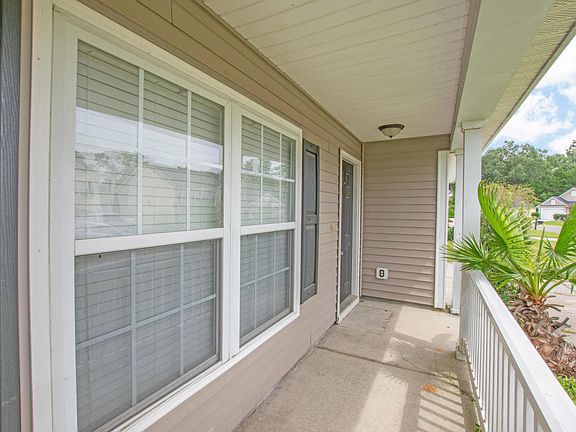 4th image of 8548 Chloe Ln