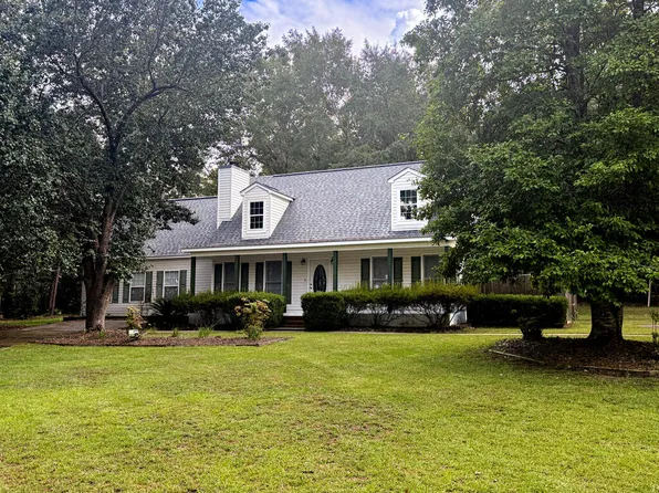 149 Cypress Ln, Ozark, AL 36360