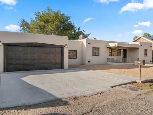 1809 Wildwood Ln SW, Albuquerque, NM 87105