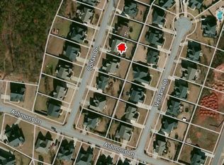 120 Colfax Dr, Boiling Springs, SC 29316