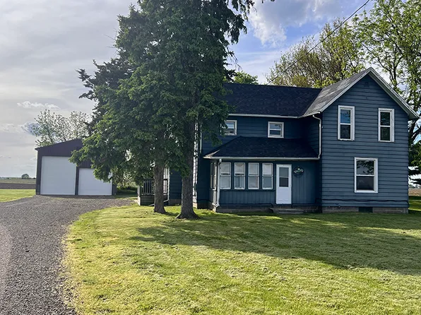 975 Washington Rd, Prophetstown, IL 61277