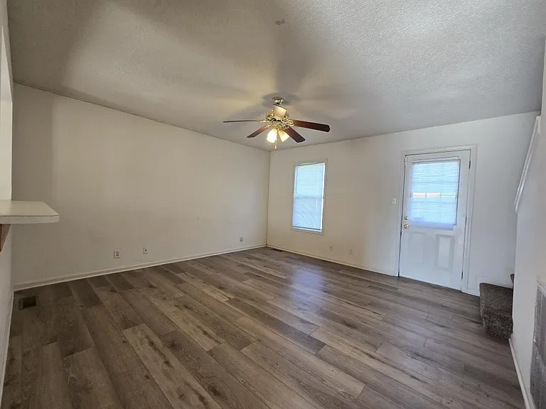 241 Tree Line Dr — Photo 8