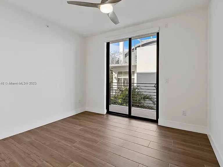 3265 Bird Ave #102 — Photo 5