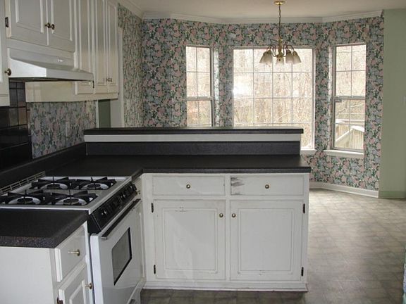 5th image of 362 Crown Mill Dr