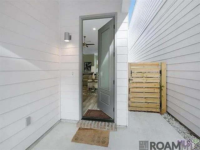 3 bed, 1559 sqft, $2,100 — Photo 2