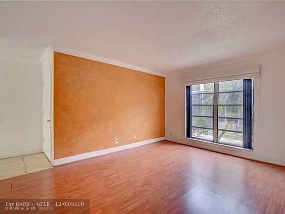 5th image of 4435 Treehouse Ln #C