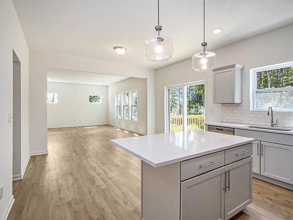 5th image of 36 Karner Blue Ct