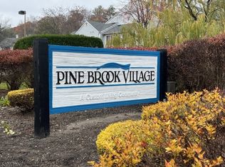 61 Stonyridge Dr, Lincoln Park, NJ 07035