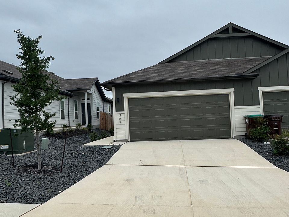 1st image of 367 Nespral Dr