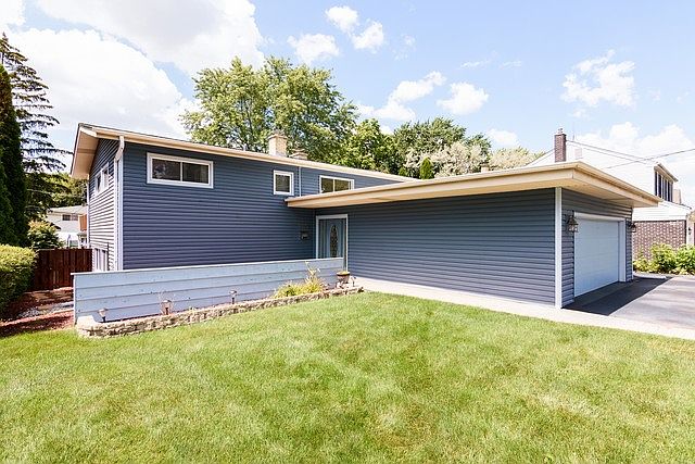 1st image of 1328 N Dunton Ave