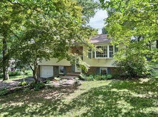 457 Red Hill Rd, Pequea, PA 17565