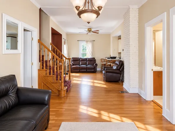 27 Oak St, Binghamton, NY 13905