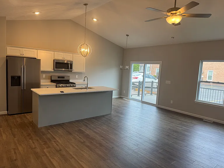 4287 Campus Ct — Photo 4