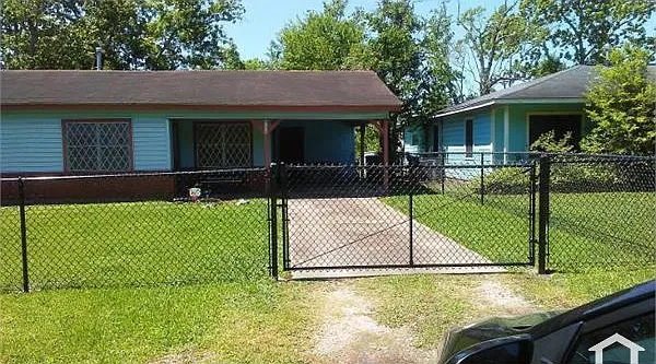 5170 Parkview Dr