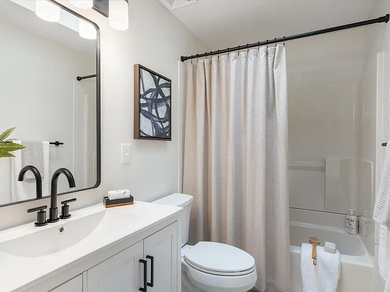 9226 NE 184th Pl — Photo 18