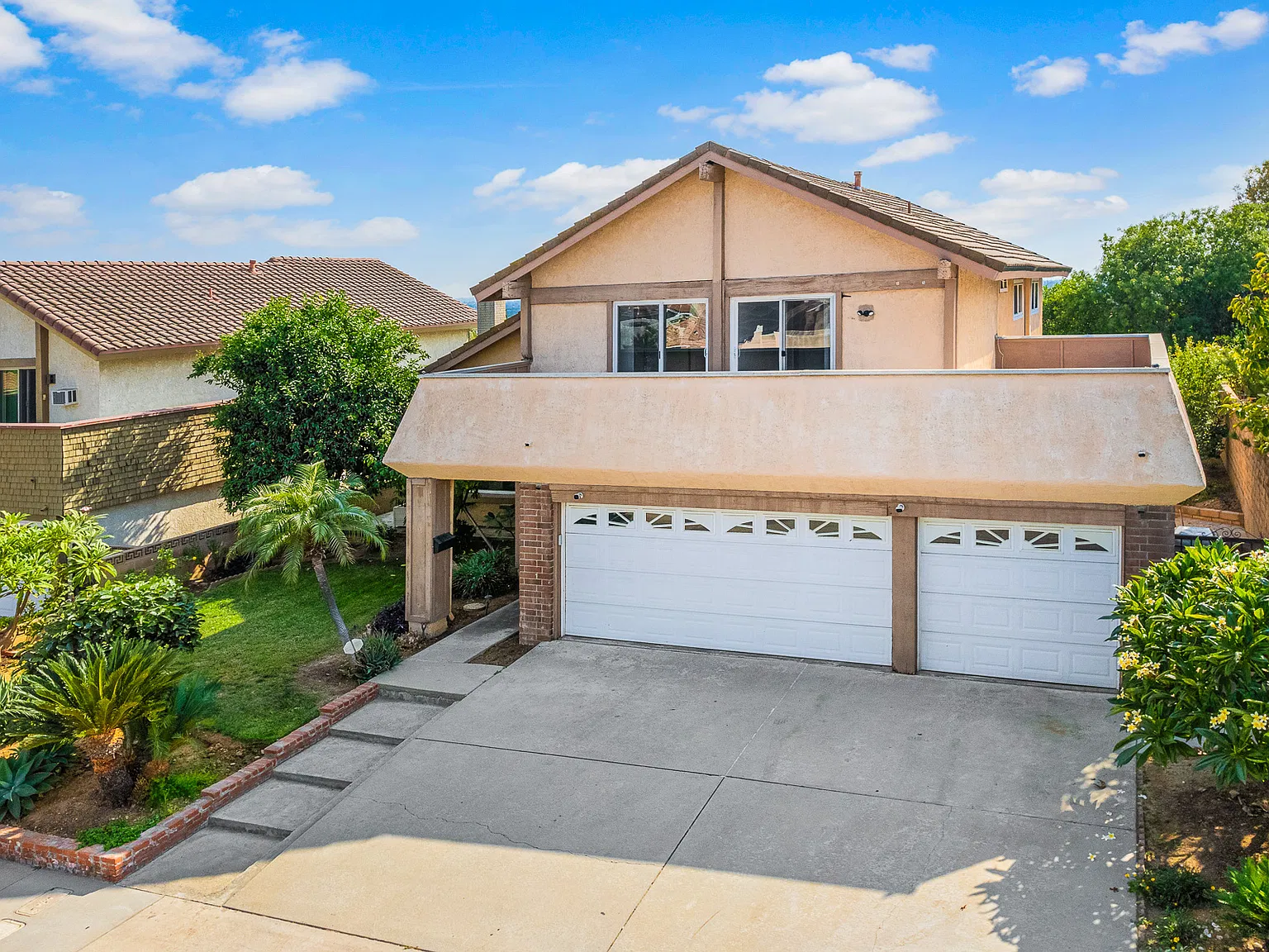 4 bed, 2445 sqft, $5,200 — Photo 1
