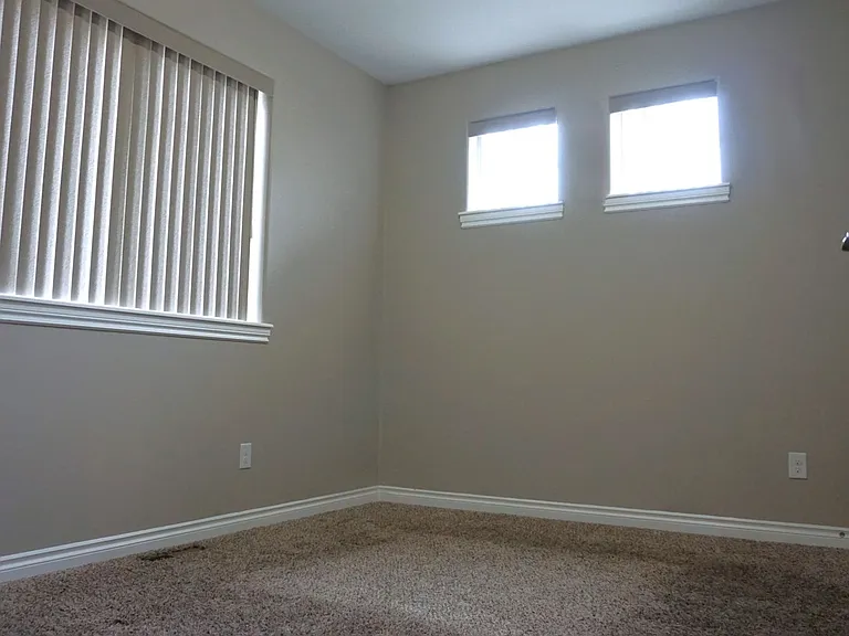 521 Harman Way — Photo 8