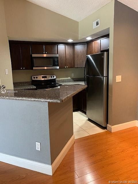 1st image of 12870 Vista Isles Dr APT 524