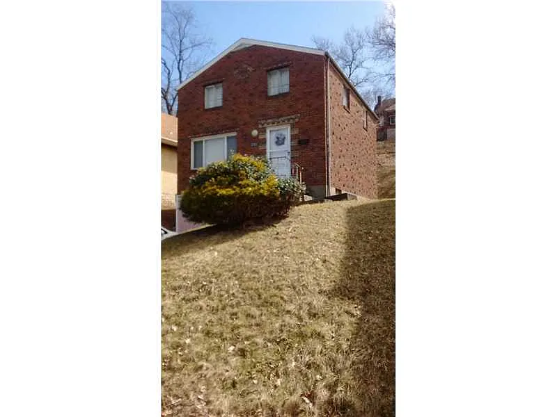 2421 Woodward Ave photo 1