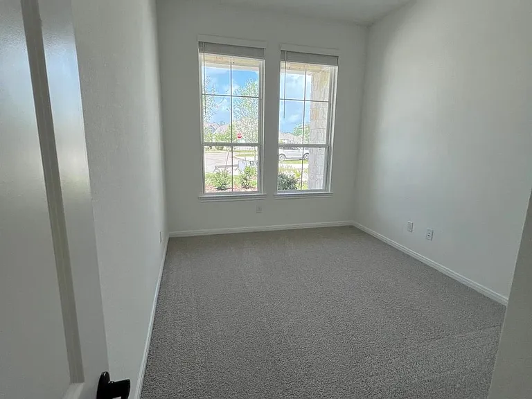 519 Water Ash Ct — Photo 8