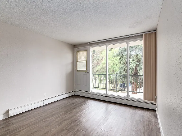 9700 Bonaventure Dr SE — Photo 12