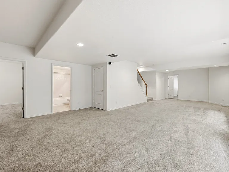 608 Crosswind Point — Photo 29