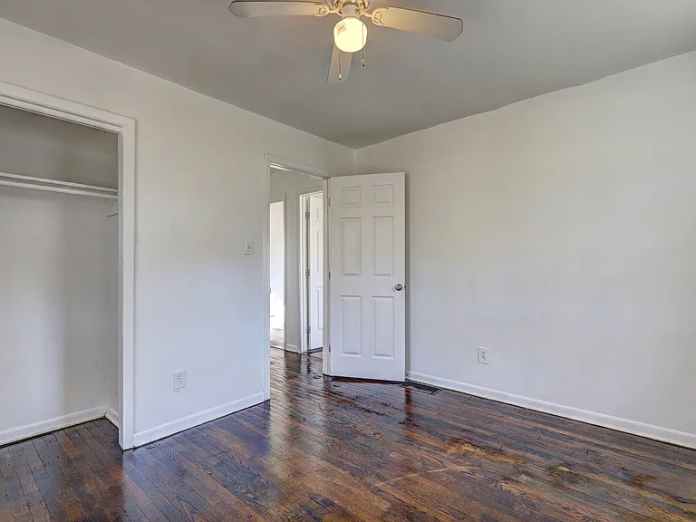 3467 Eisenhower Cir SE — Photo 7