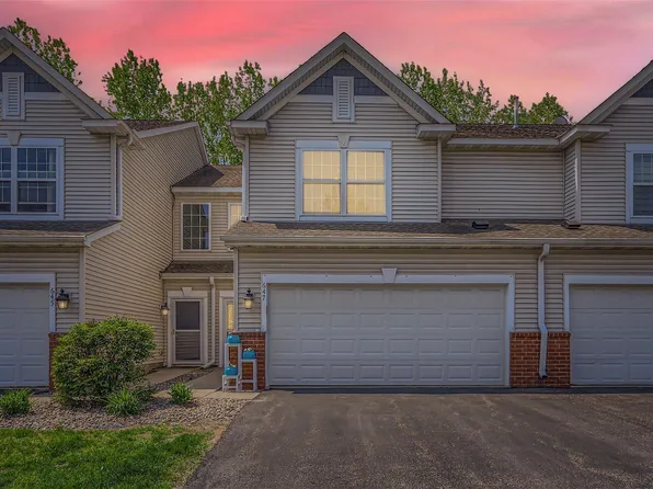 647 Village Pkwy, Circle Pines, MN 55014
