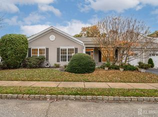 131 Greenlawns Dr, Lakewood, NJ 08701